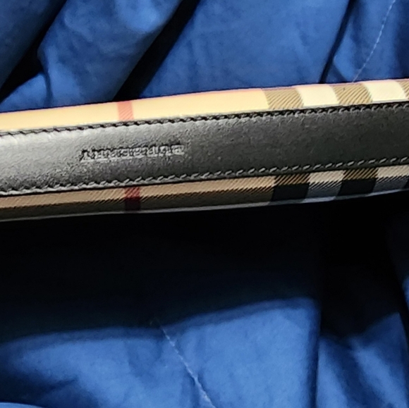BURBERRY BRAND-NEW GIANT WALLET ORGANIZER comes with dustbag and COA - Picture 7 of 16